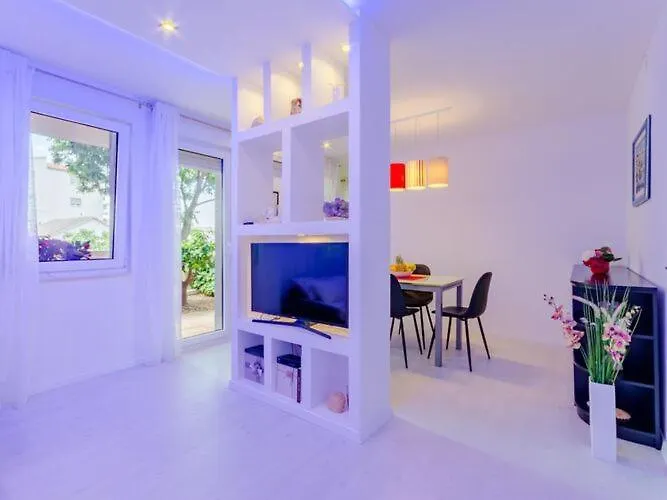 Luce Mala St - With Terrace Appartement Split