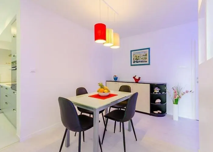 شقة Luce Mala St - With Terrace