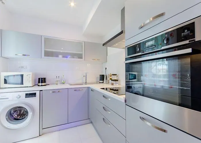 Luce Mala St - With Terrace Apartman *